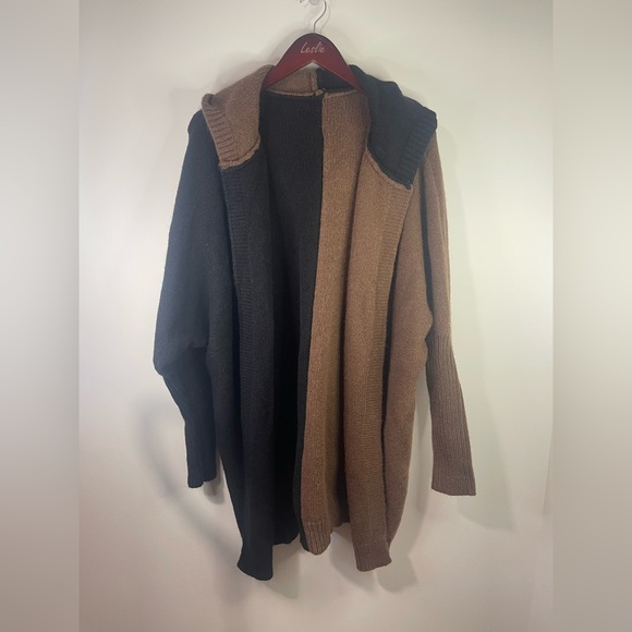Astylish women’s Colorblock oversized Cardigan - Black and Tan - Picture 1 of 12